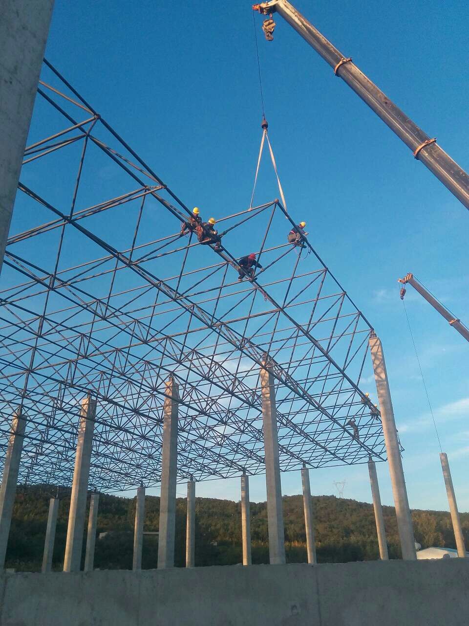 额尔古纳汪清物流园网架